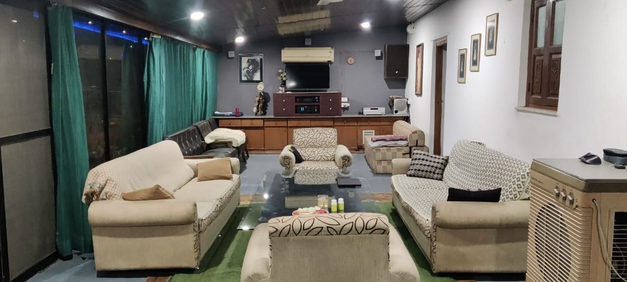 Living room with sofas and TV